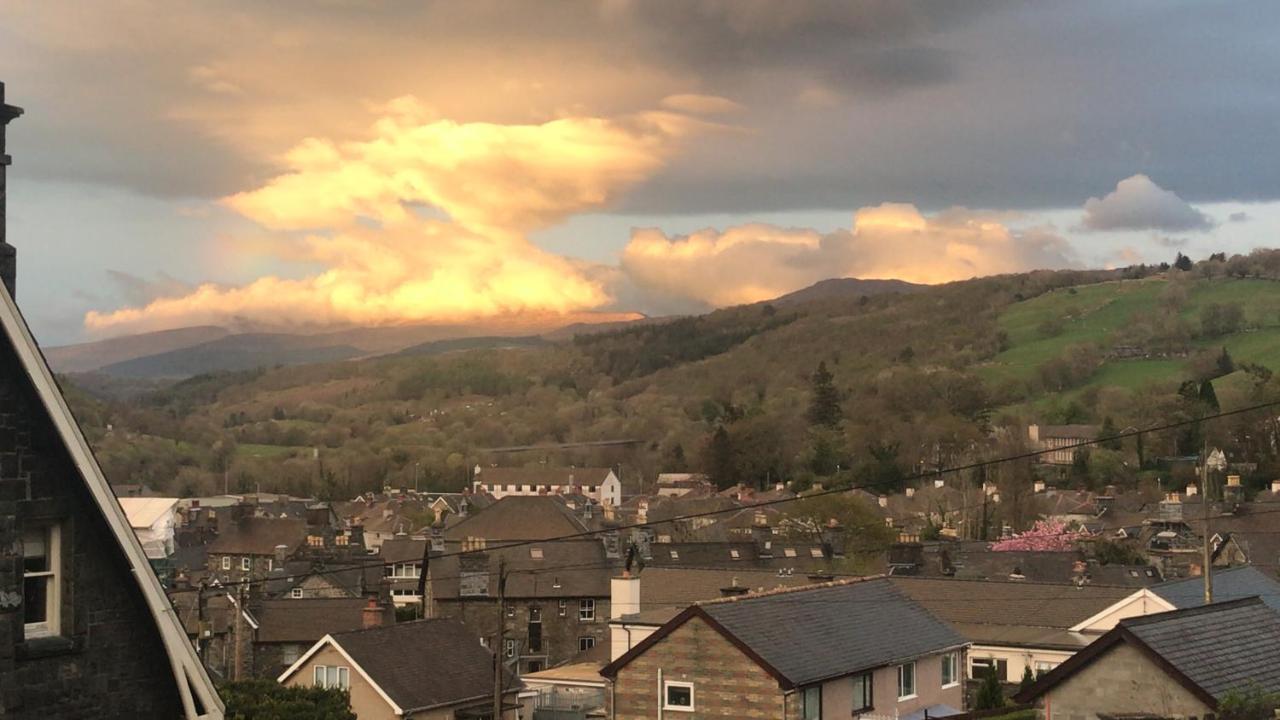 Bryn Mair Bed & Breakfast Dolgellau Bagian luar foto